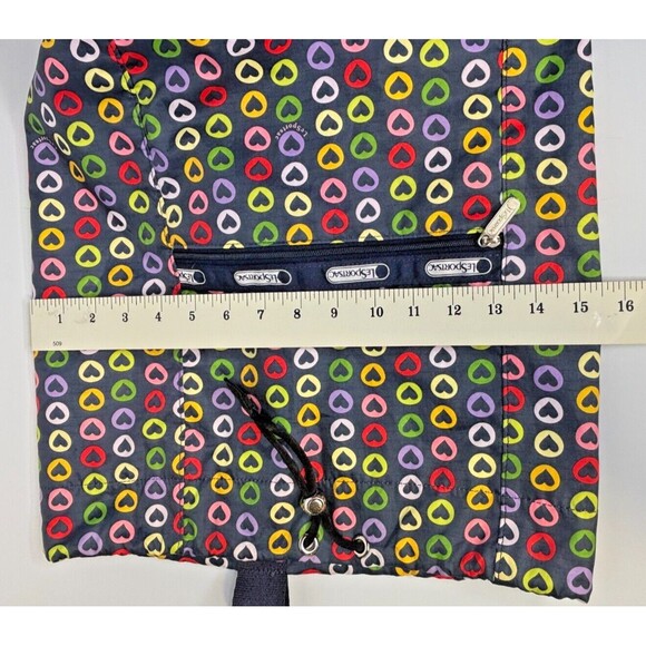 LeSportSac Sling Bucket Crossbody Bag Drawstring Top Reversible Hearts Navy EUC - Picture 9 of 16